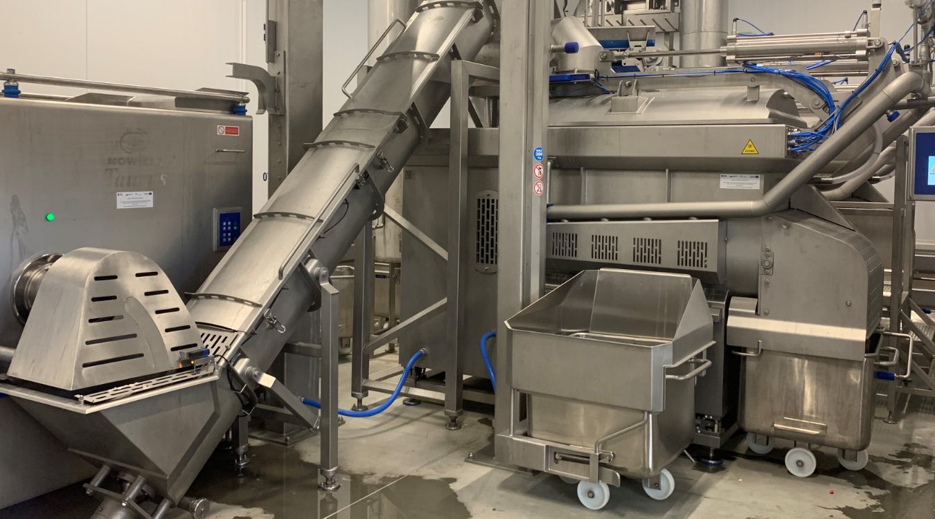 Installation of a stuffing preparation line